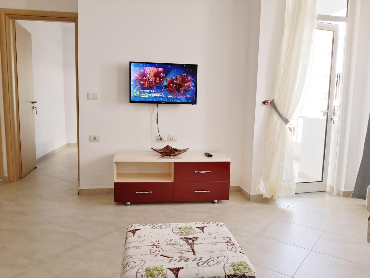 Saranda Apartments Bagian luar foto